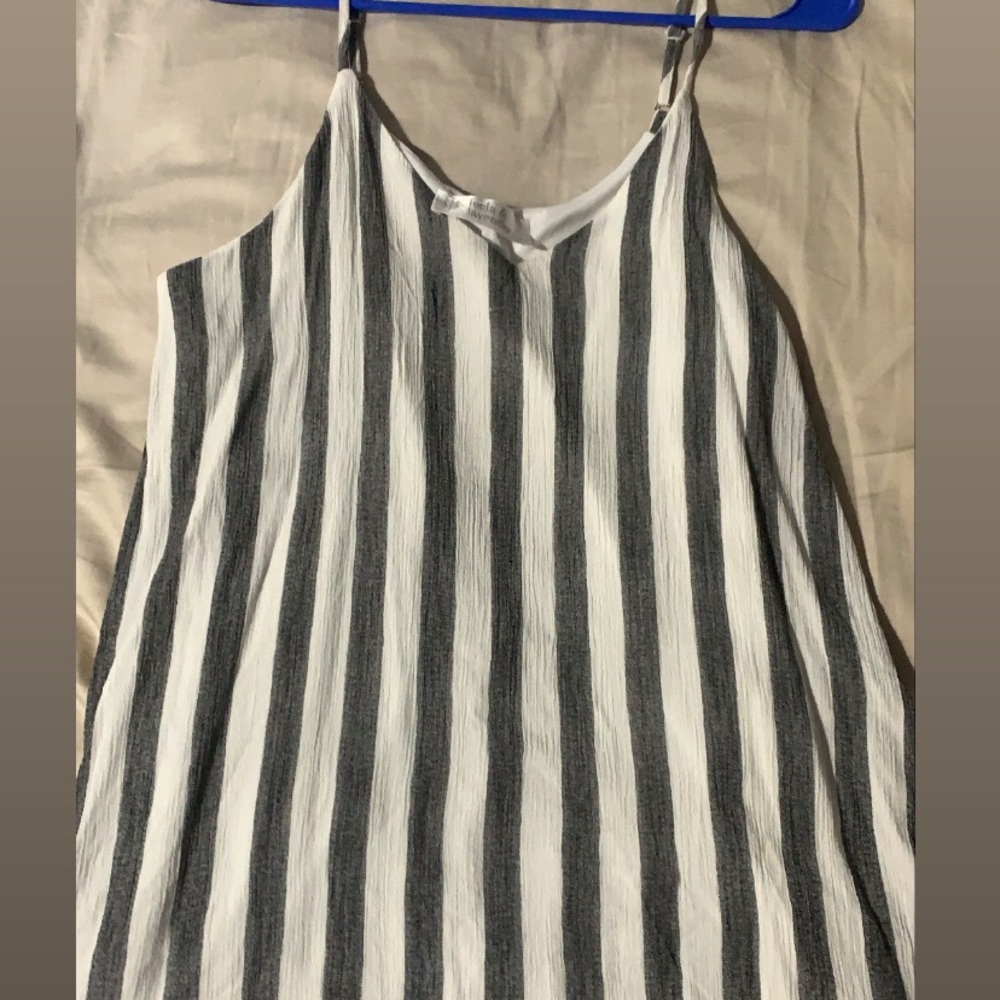 Leela and Lavender Short Dress size Large